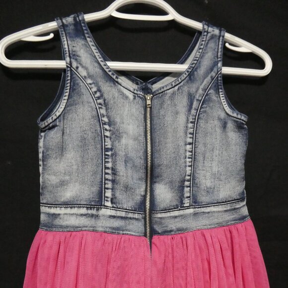 GUESS KIDS | small (7/8) girls | Denim Dress | Zip-Up Back Closure - Picture 13 of 16